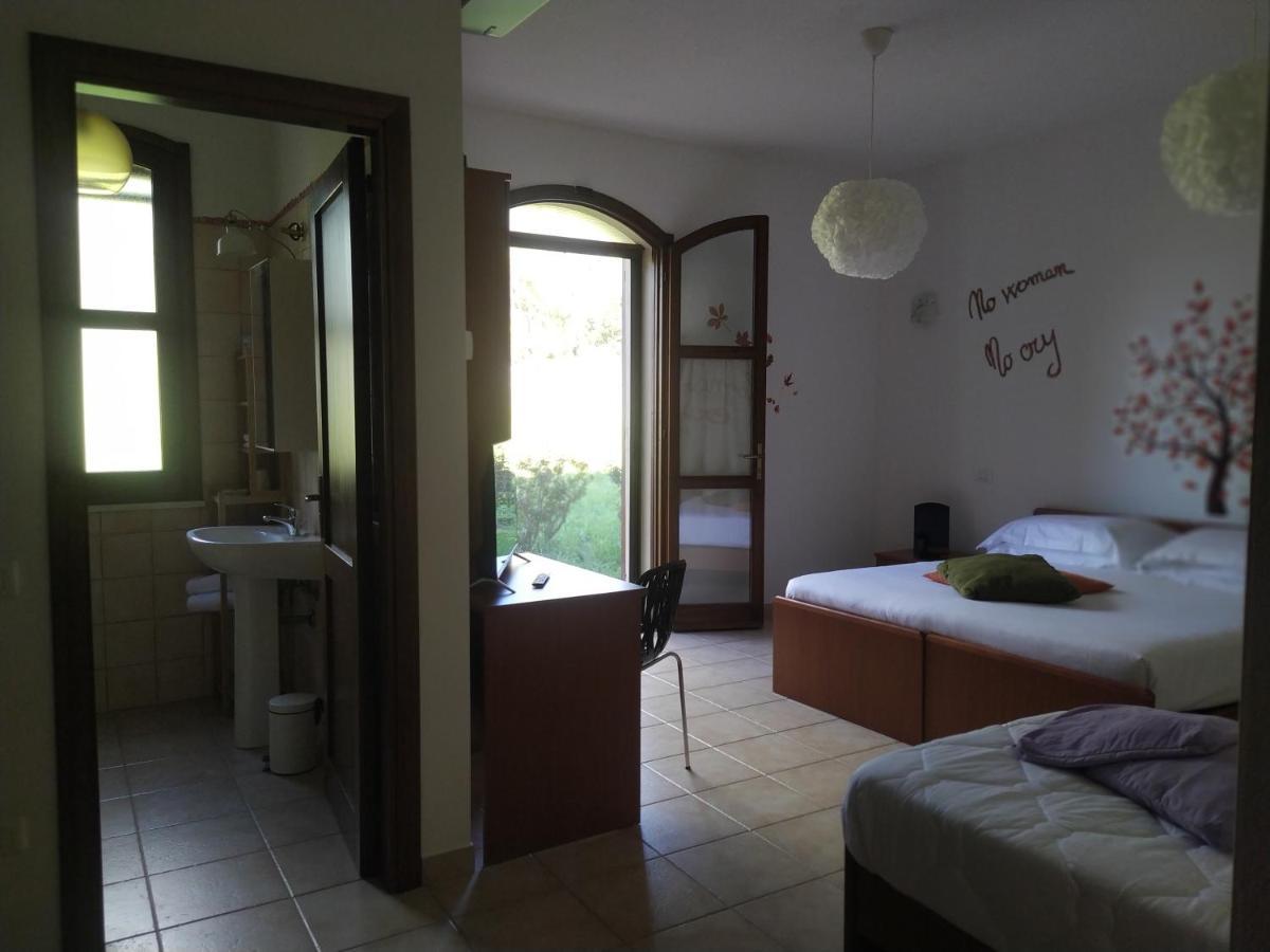 Marrubiu Resort Note Di Stelle Zewnętrze zdjęcie