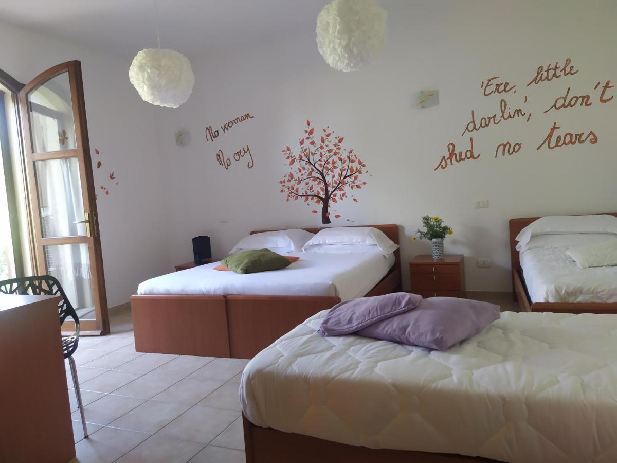 Marrubiu Resort Note Di Stelle Zewnętrze zdjęcie