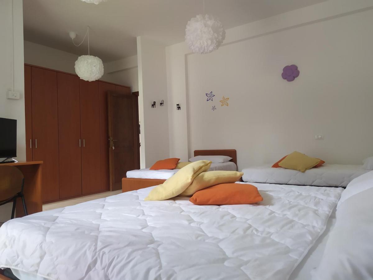 Marrubiu Resort Note Di Stelle Zewnętrze zdjęcie